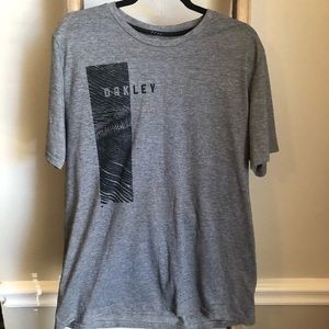 Oakley T-shirt Regular Fit Grey with Black design XL